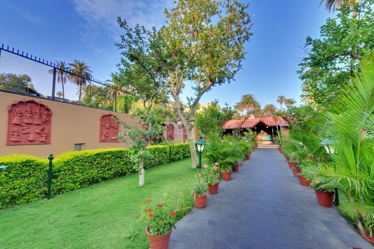 Chacha Inn The Garden Retreat Mount Abu Buitenkant foto